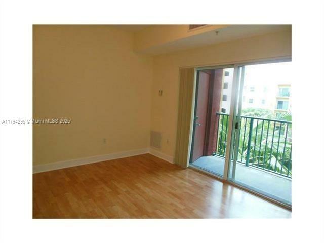 Property Photo: