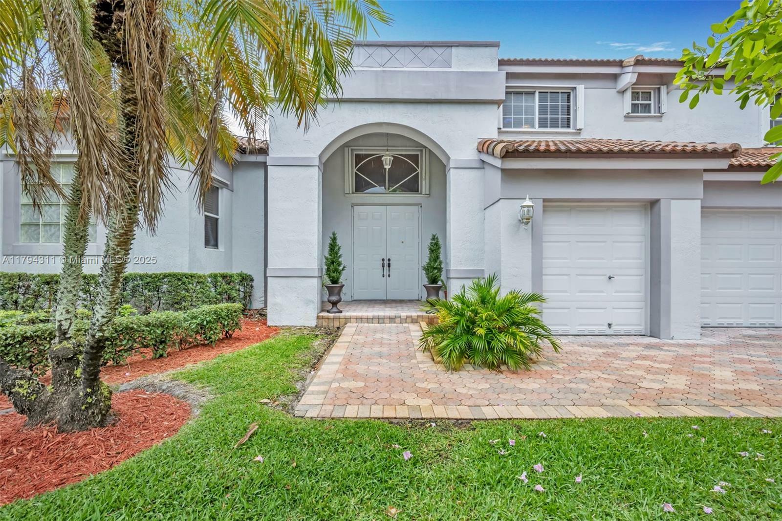 Property Photo: 4123 W Lake Estates Dr FL 33328