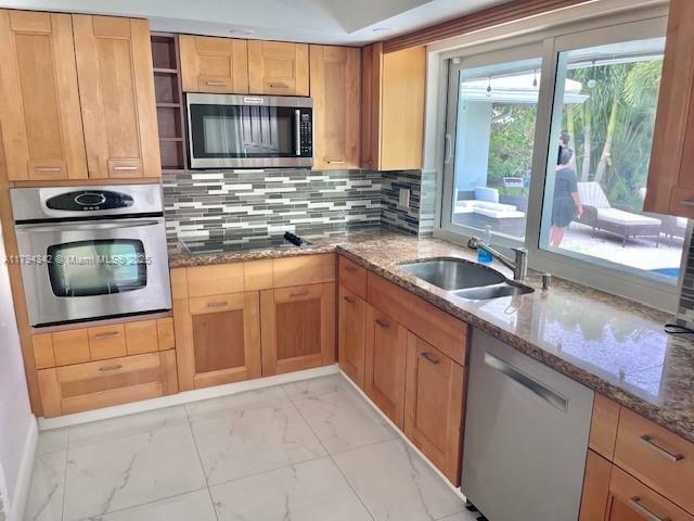 Property Photo: 1851 NE 59th Ct FL 33308