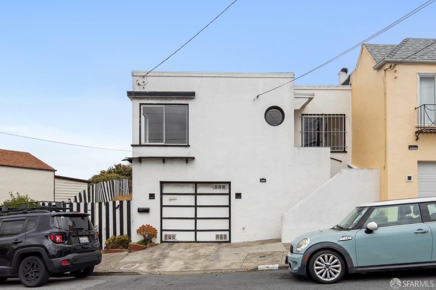 Property Photo: 209 Bridgeview Drive CA 94124