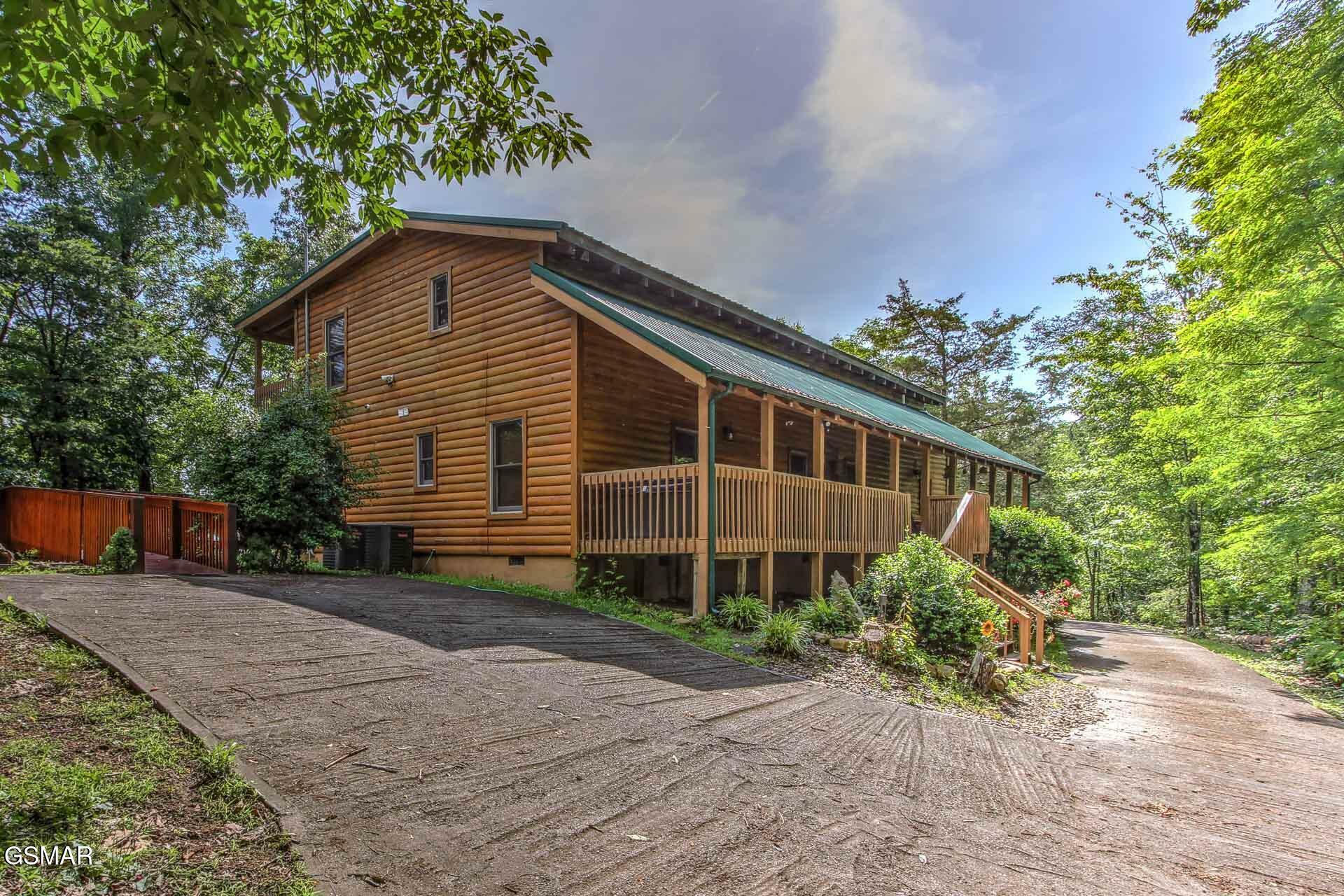 Property Photo: 1707 Ridgecrest Drive TN 37876
