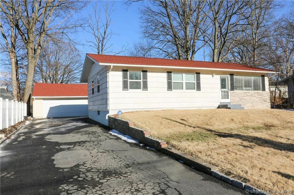 Property Photo: 198 Macon Drive CT 06606