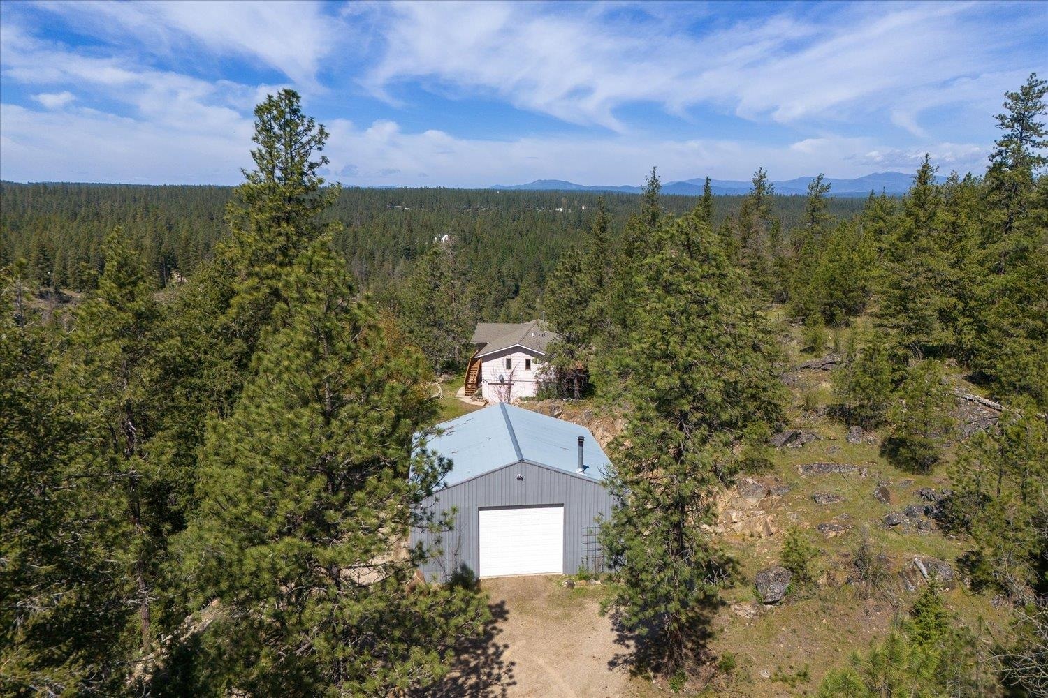 Property Photo: 5919 E Grouse Rd WA 99003