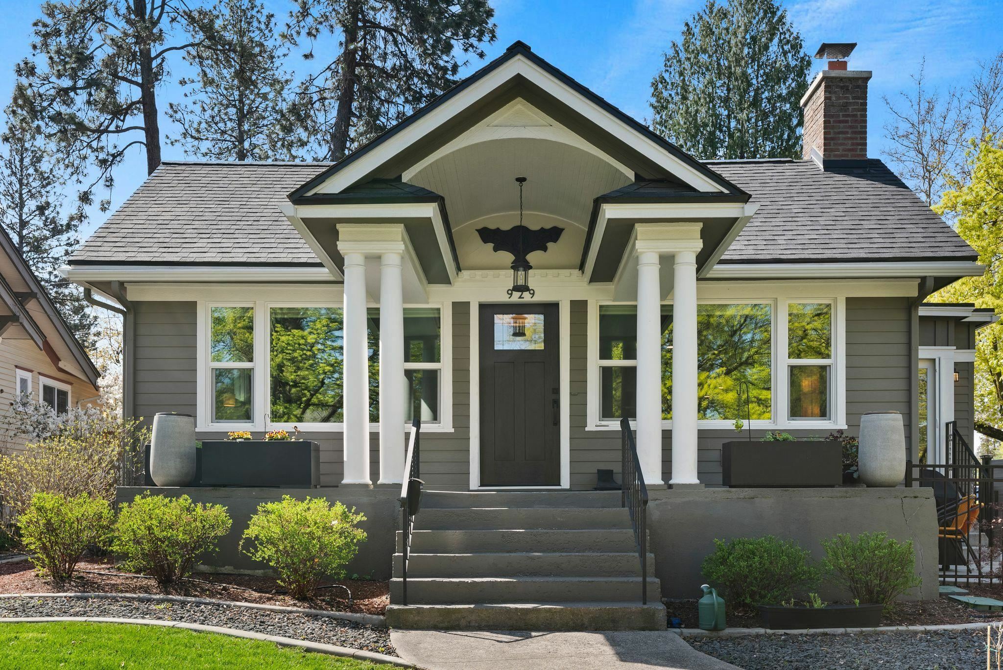 Property Photo:  929 W 24th Ave  WA 99203 
