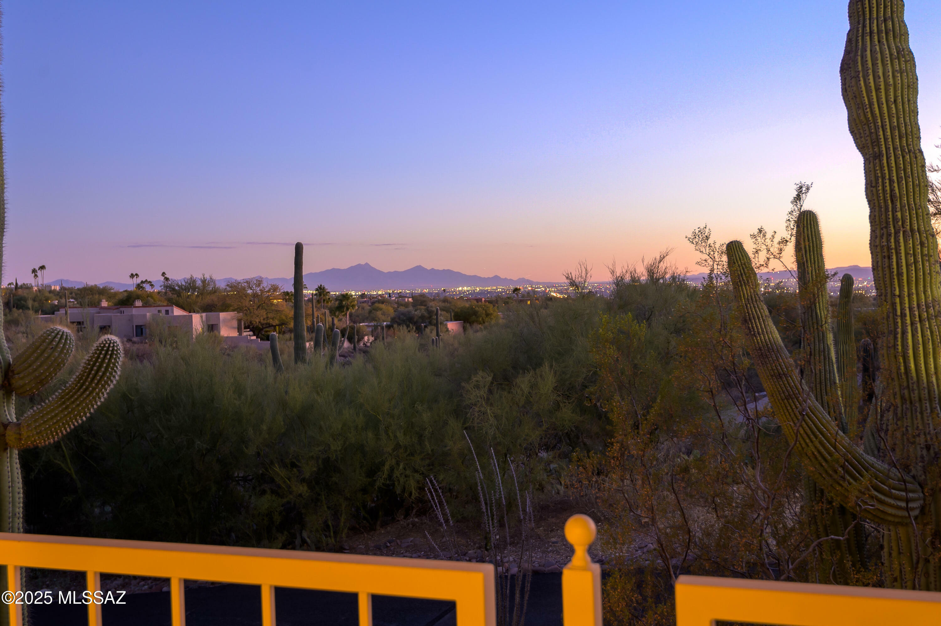 Property Photo: 6961 N Solaz Tercero AZ 85718