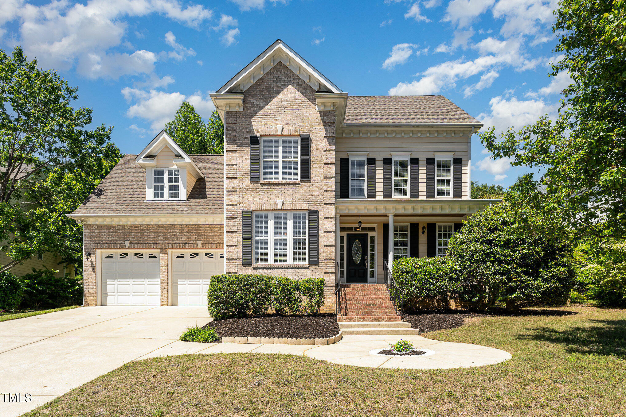 Property Photo: 1221 Tartarian Trail NC 27502
