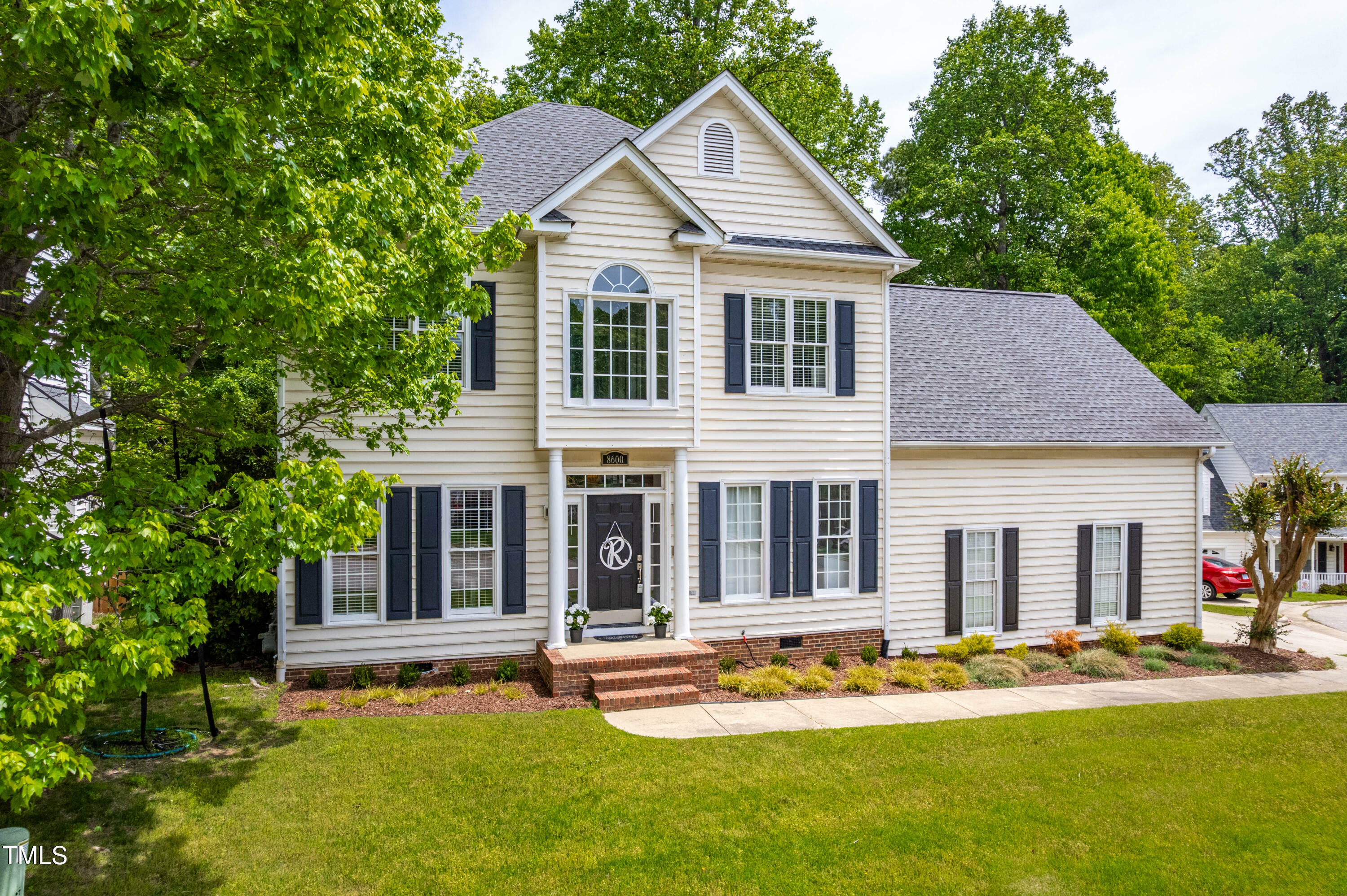 Property Photo: 8600 Clivedon Drive NC 27615