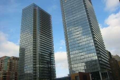 Property Photo: 37 Grosvenor Street 2805 ON M4Y 3G5
