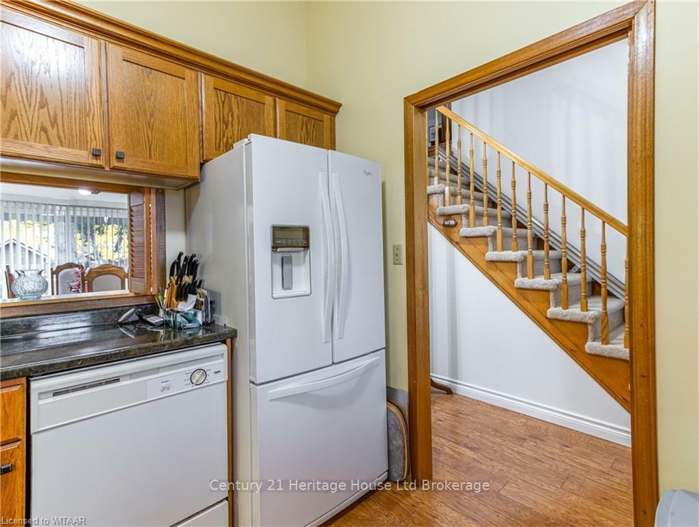 Property Photo: 15 Clear Valley Drive ON N4G 4X9