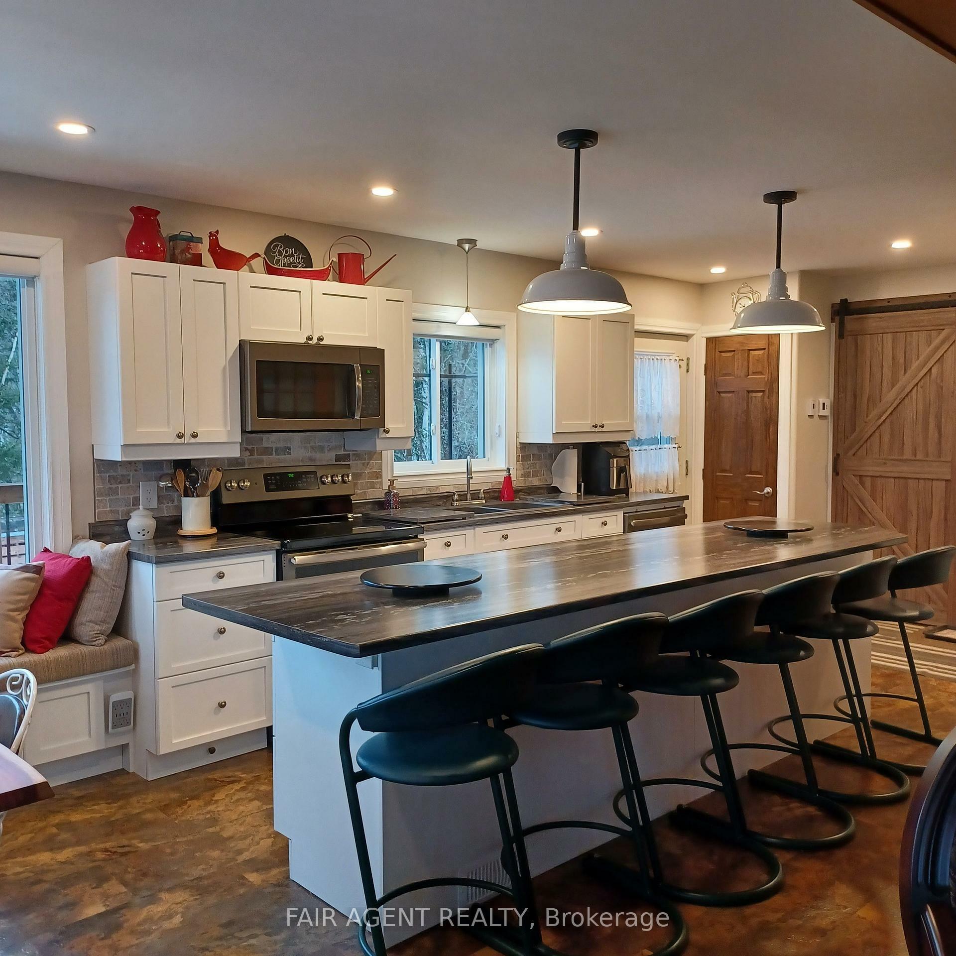 Property Photo: 126 Pargeter Road ON P0H 1B0