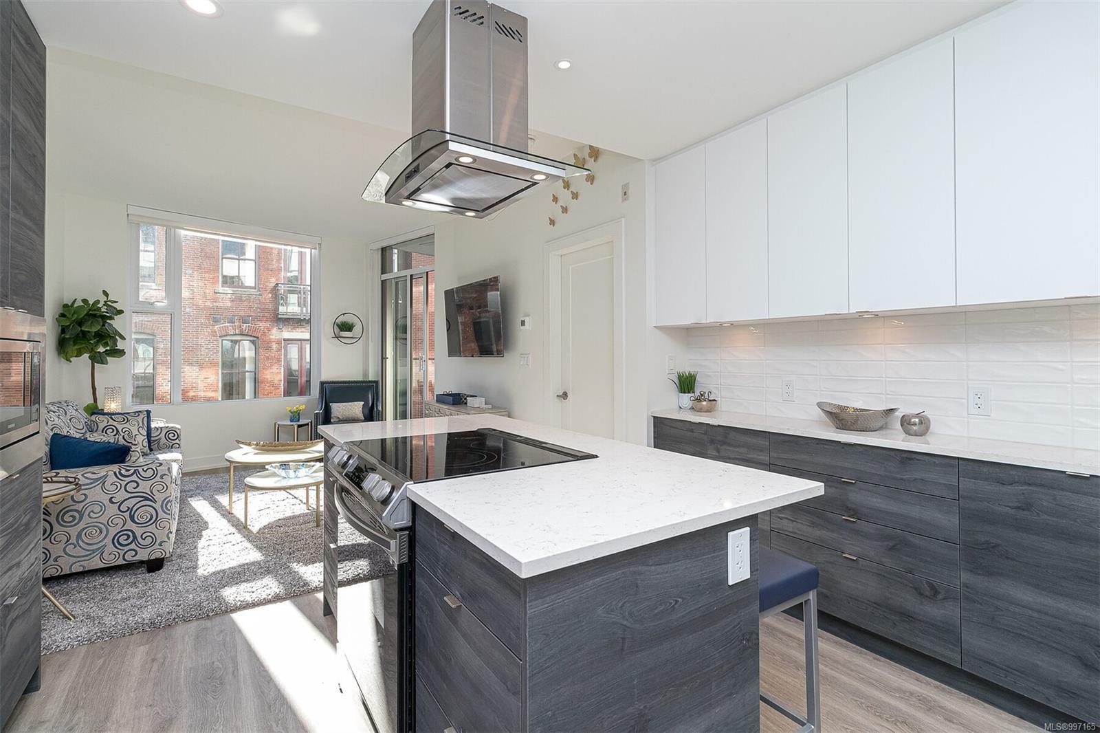Photo de la propriété: 1628 Store St 610 BC V8W 3K3