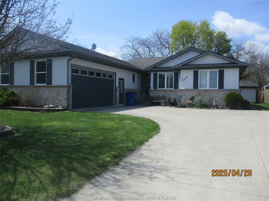 259 Regent Street  Blenheim ON N0P 1A0 photo