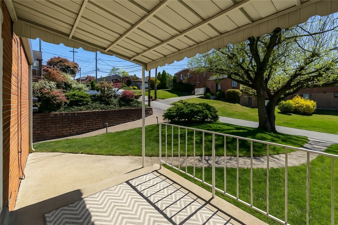Property Photo: 730 Esther St PA 15227