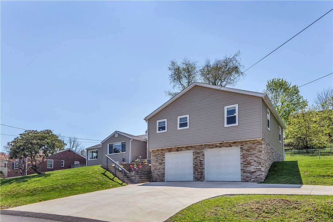 Property Photo: 211 Widmer Ave PA 15068