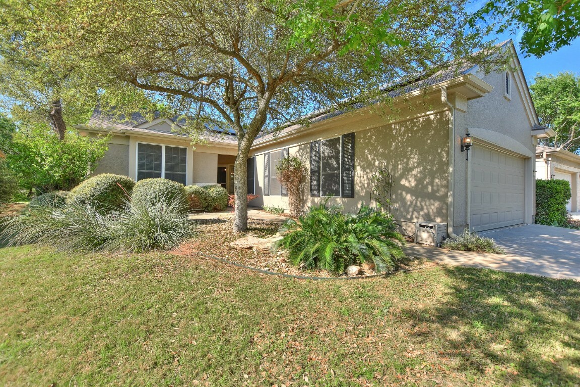 Property Photo: 823 Whispering Wind Drive TX 78633