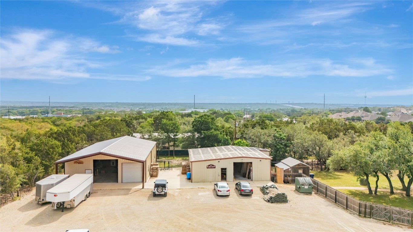 Property Photo: 200 County Road 180 TX 78641