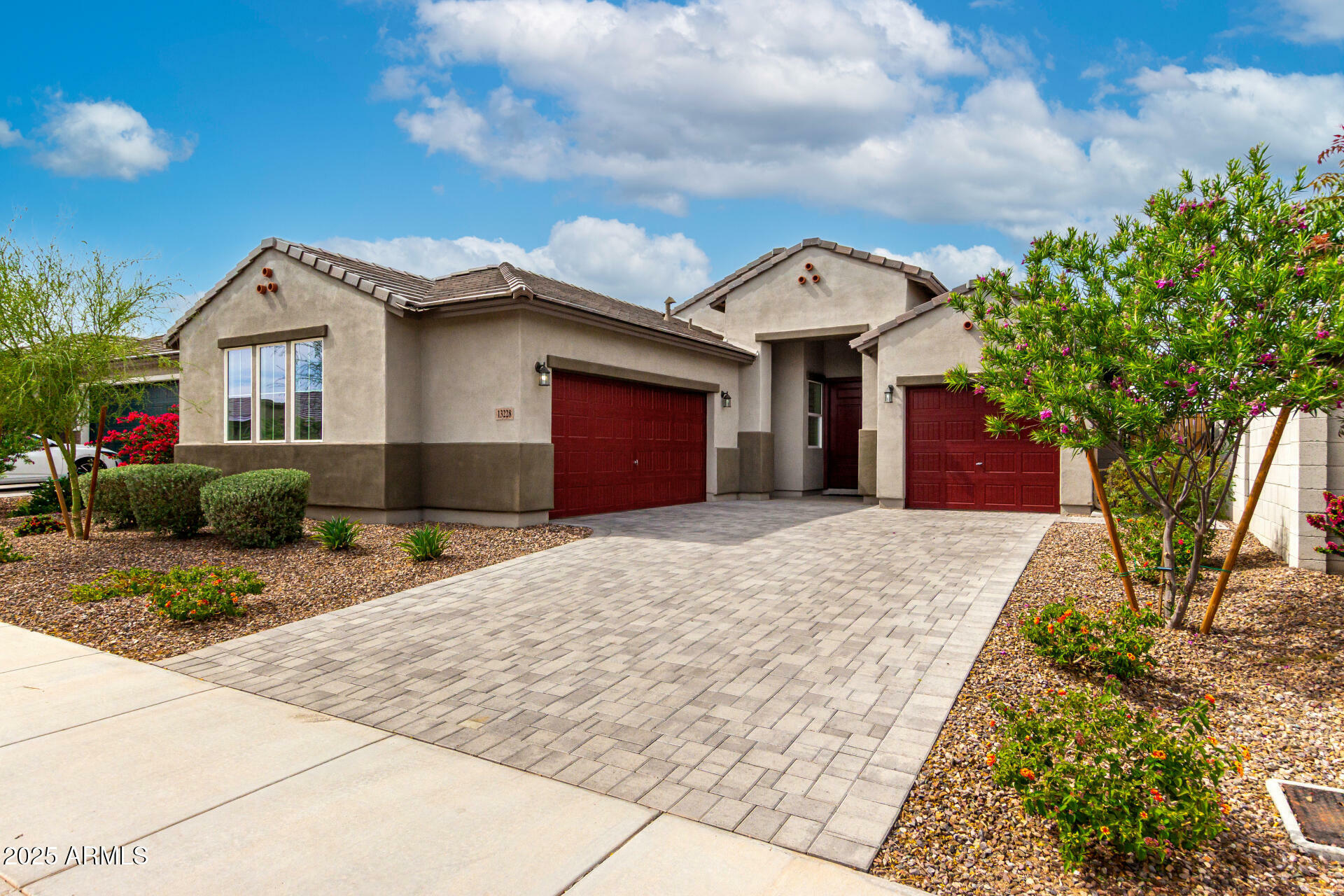 13228 W Buckskin Trail  Peoria AZ 85383 photo