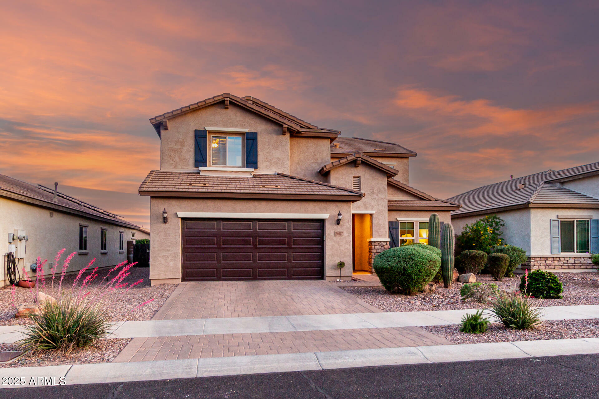 Property Photo: 2607 W Gray Wolf Trail AZ 85085