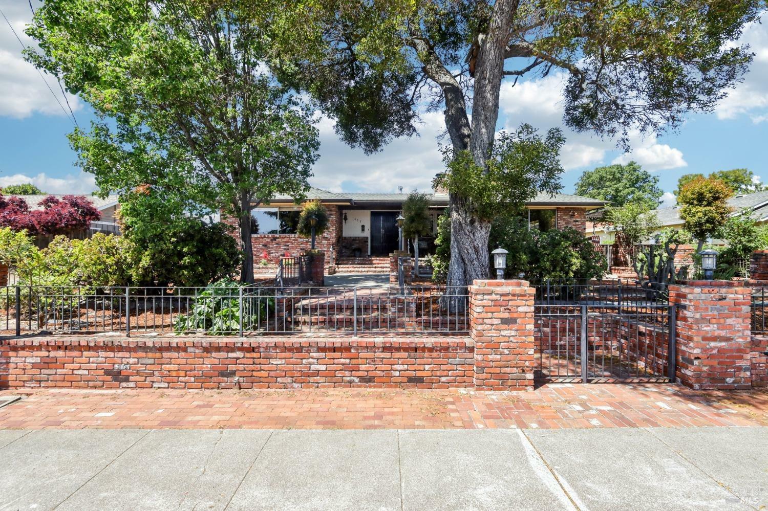 635 E 5th Street  Benicia CA 94510 photo