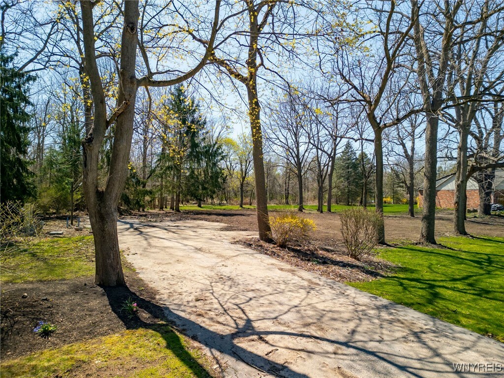 Property Photo: 4720 Spaulding Drive NY 14031