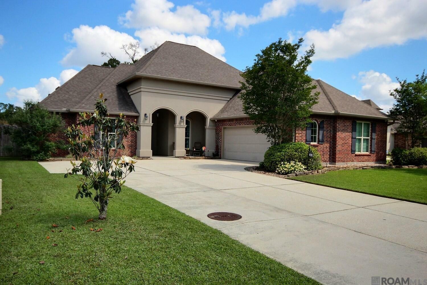 Property Photo: 8099 Glacier Bay Dr LA 70726