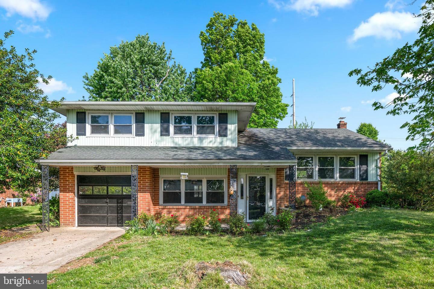 Property Photo: 21 Sherwood Court DE 19904