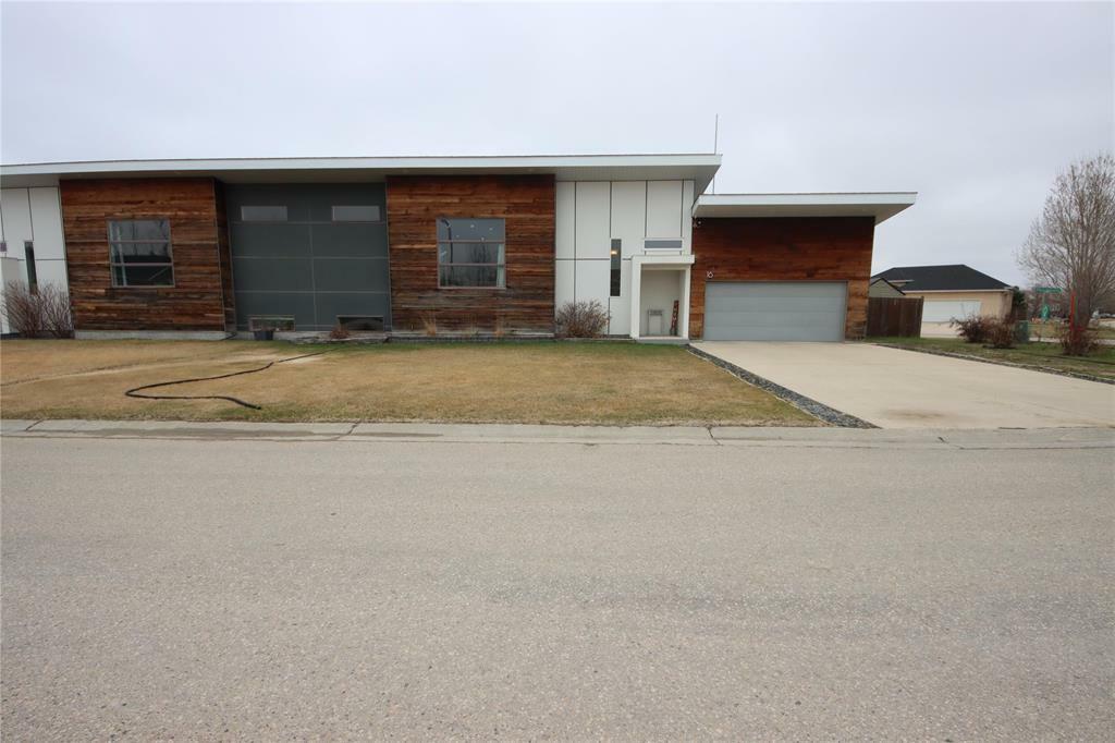 Property Photo: 16 Gratton Street MB R0G 1Y0