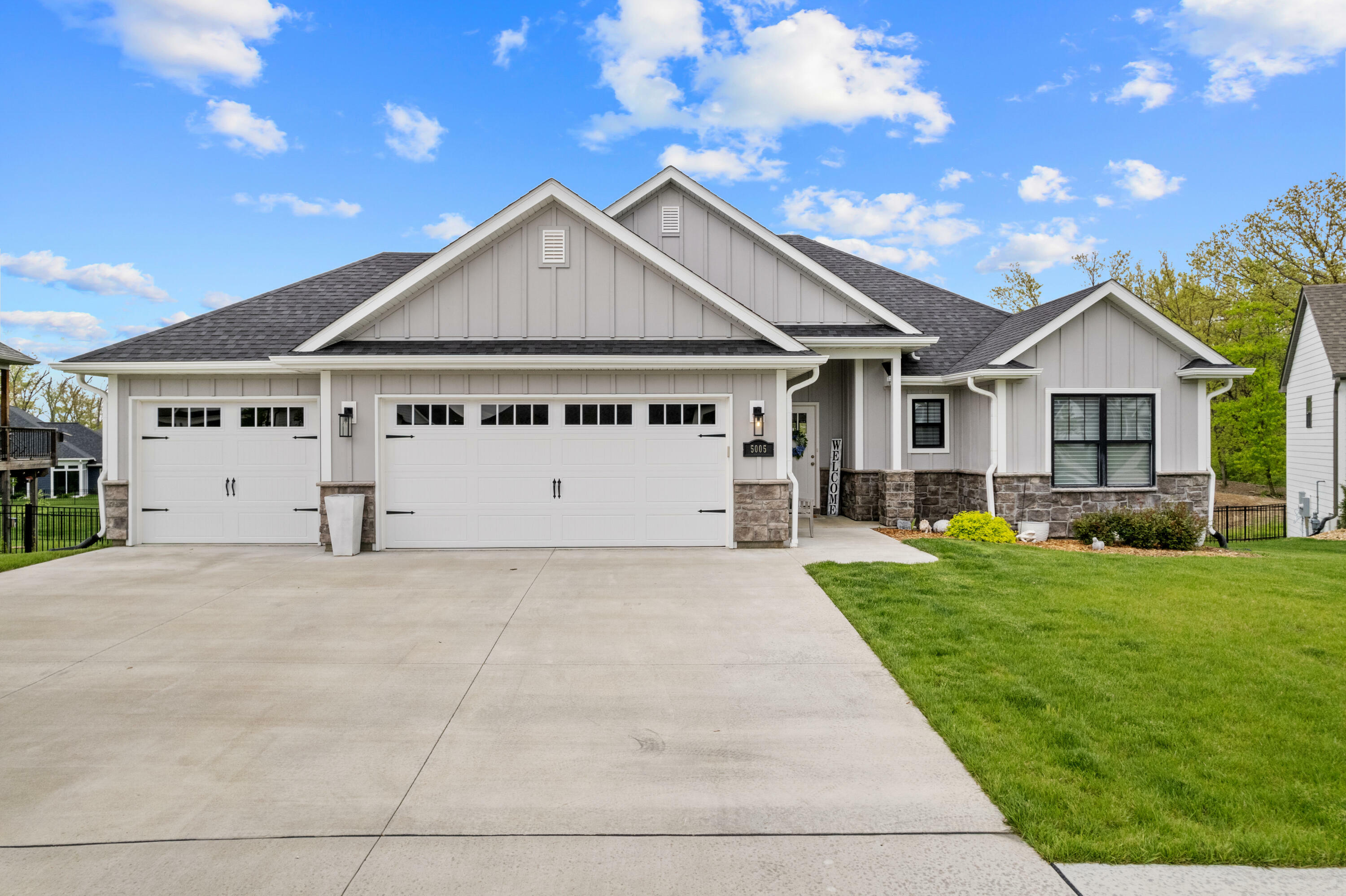 Property Photo: 5005 Glide Cove MO 65201