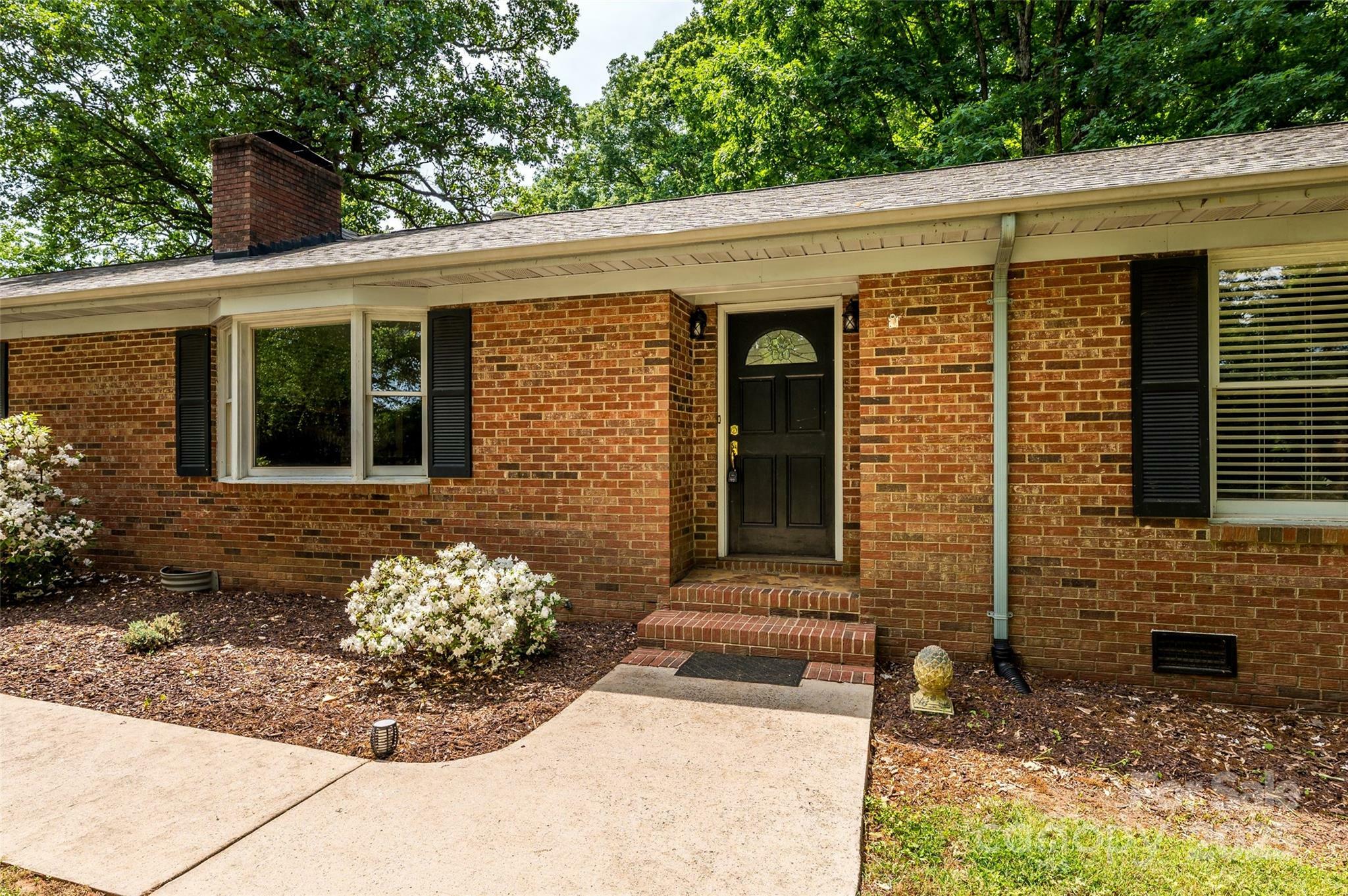 Property Photo: 13030 Mayes Road NC 28078