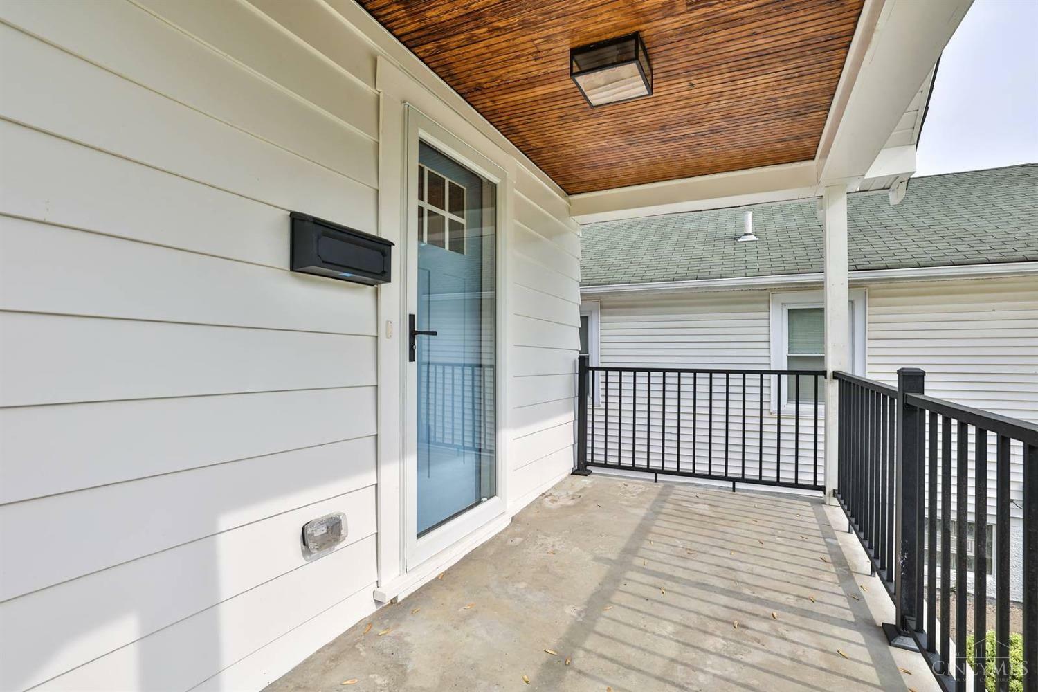 Property Photo: 3937 Paxton Avenue OH 45209