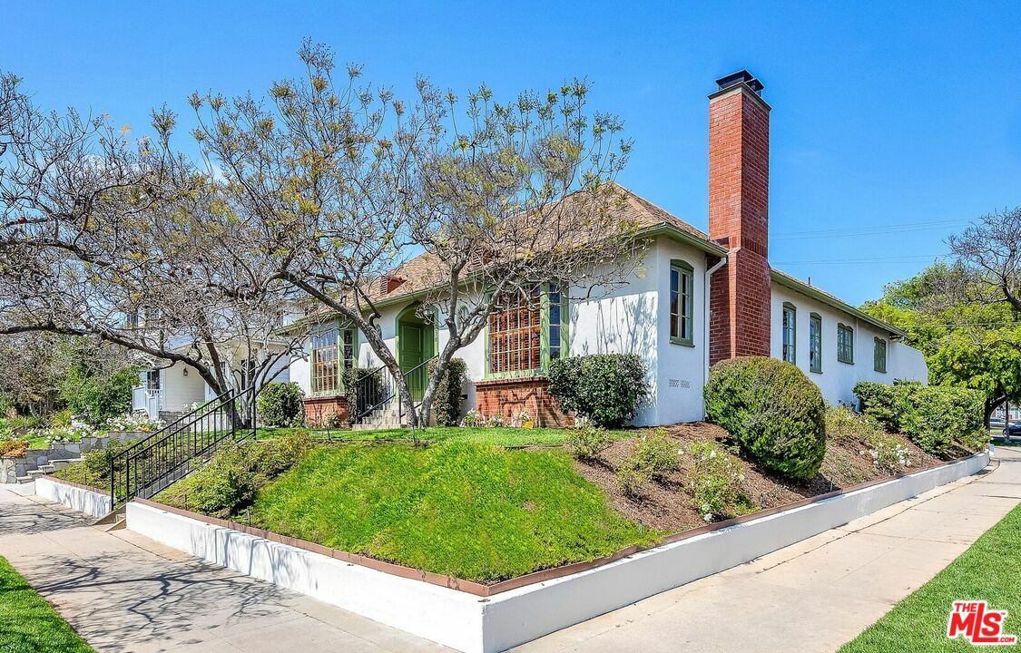 Property Photo: 2078 Prosser Ave CA 90025
