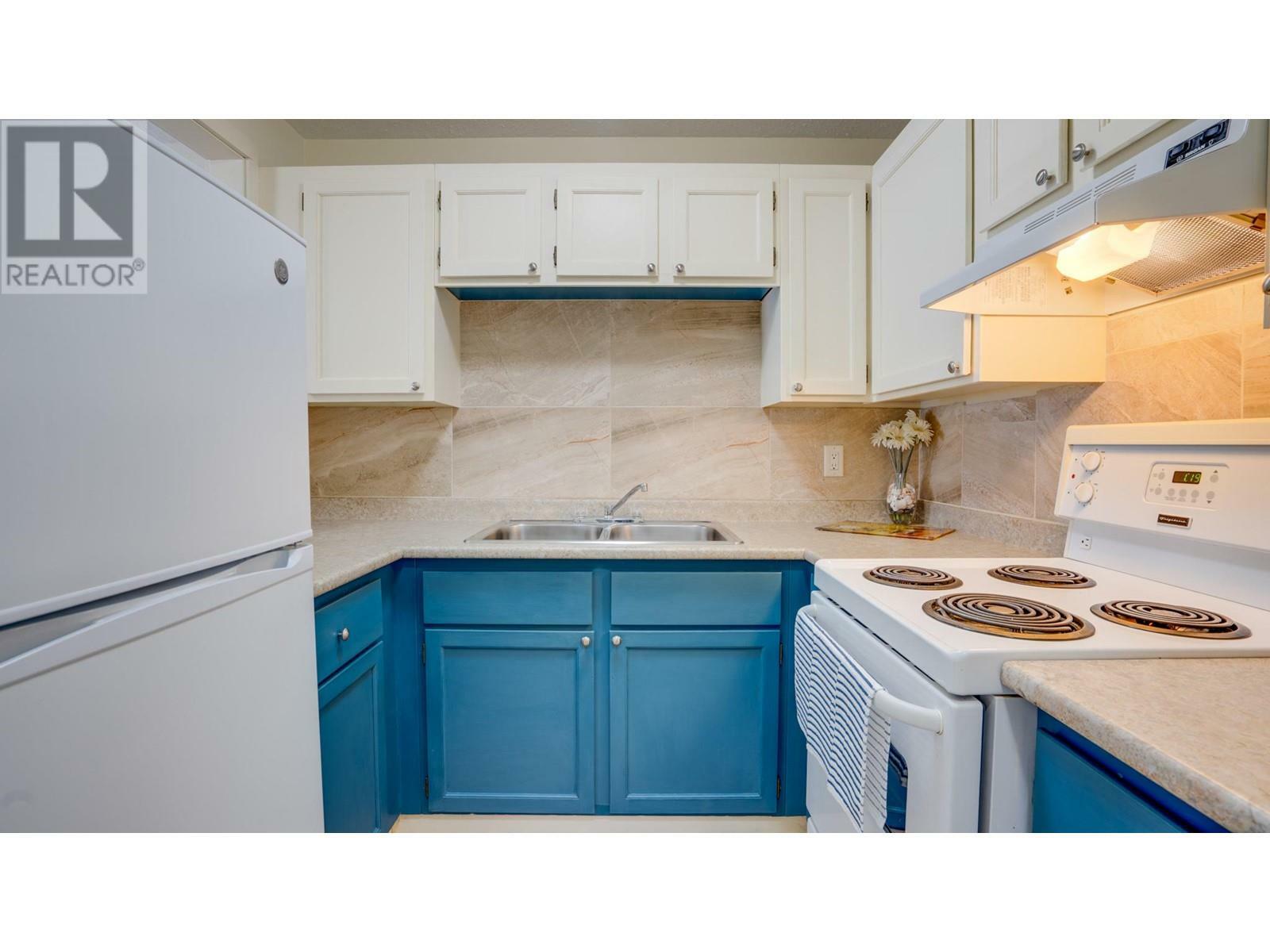 Property Photo: 3304 35 Avenue 310 BC V1T 8M6