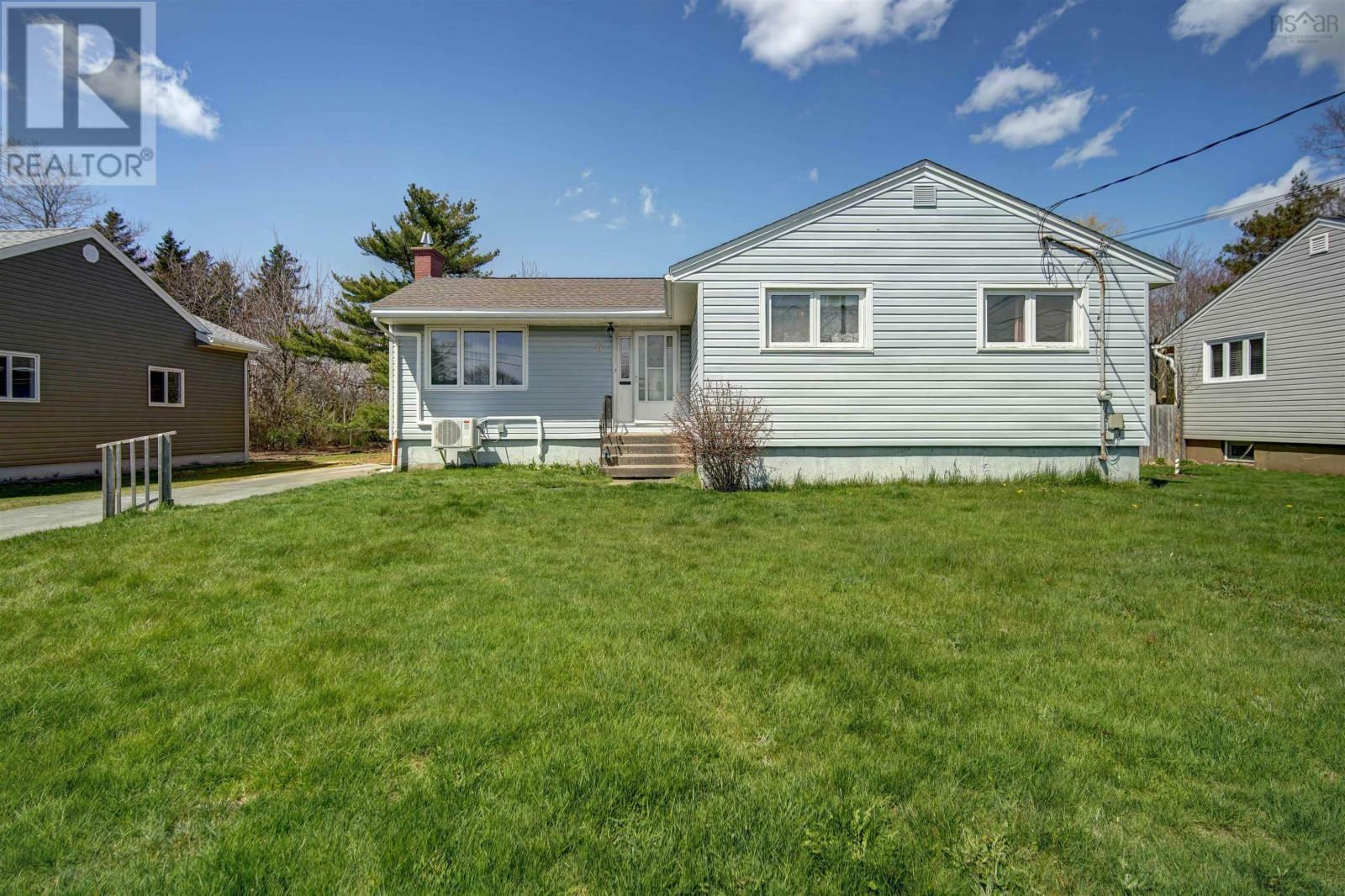 Property Photo: 6 Elizabeth Street NS B2W 2T5