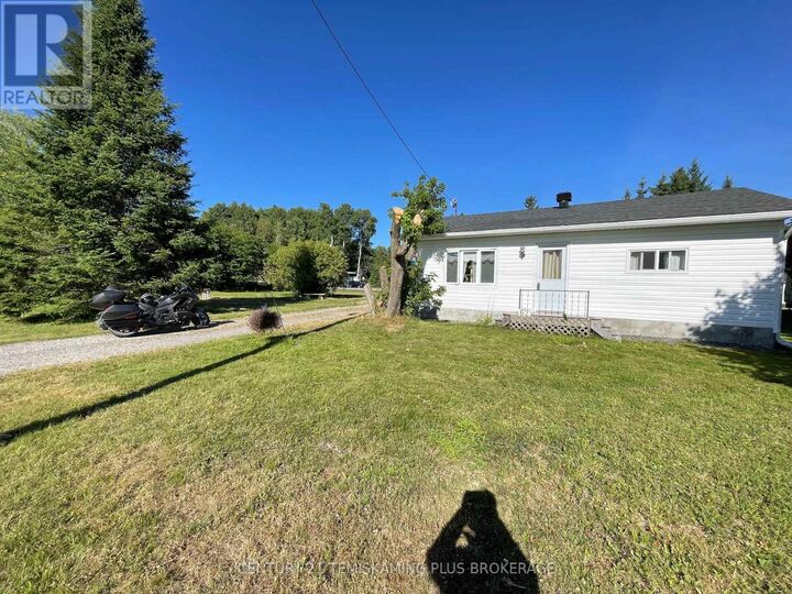 Property Photo: 62 Empire Street ON P0J 1N0