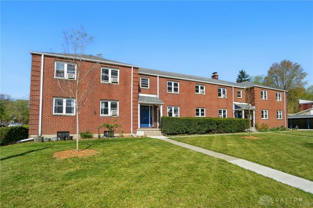 Property Photo:  218/220 S Winter Street  OH 45387 