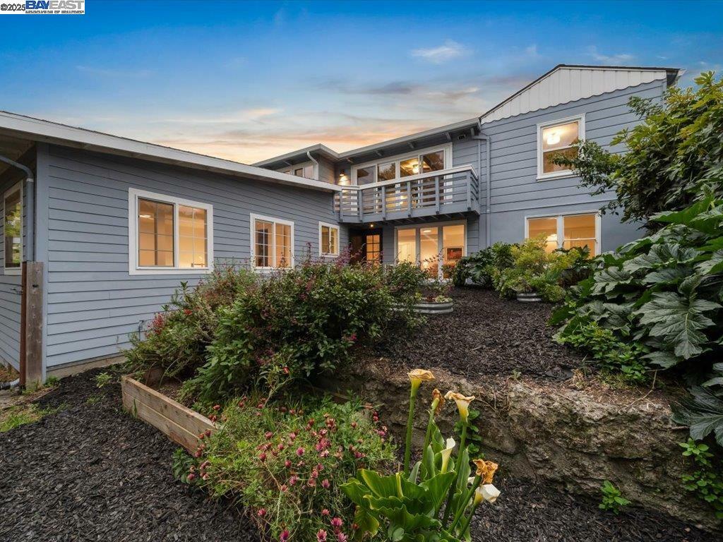 Property Photo:  1540 Stafford Ave  CA 94541 
