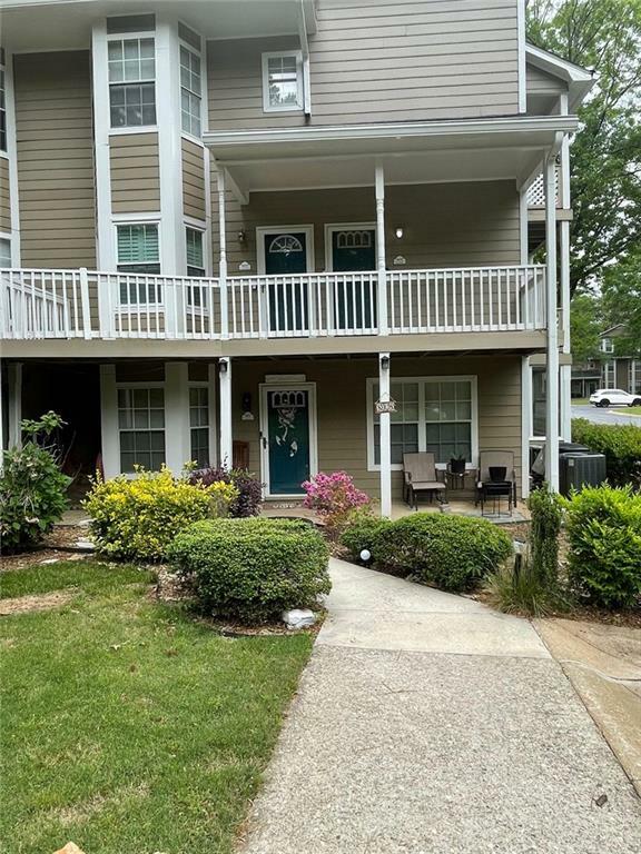Property Photo: 6431 Oakleaf Way GA 30260