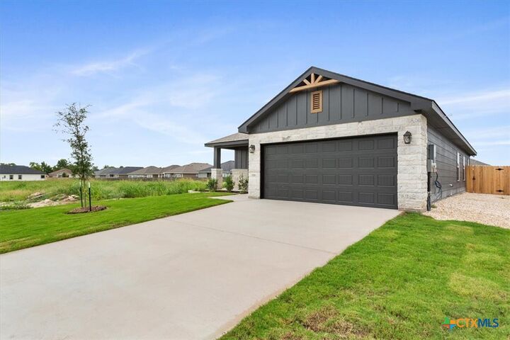 Property Photo:  1518 Flatland Trail  TX 76502 