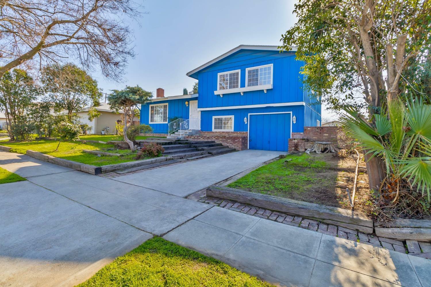 Property Photo: 1920 E Pico Avenue CA 93726