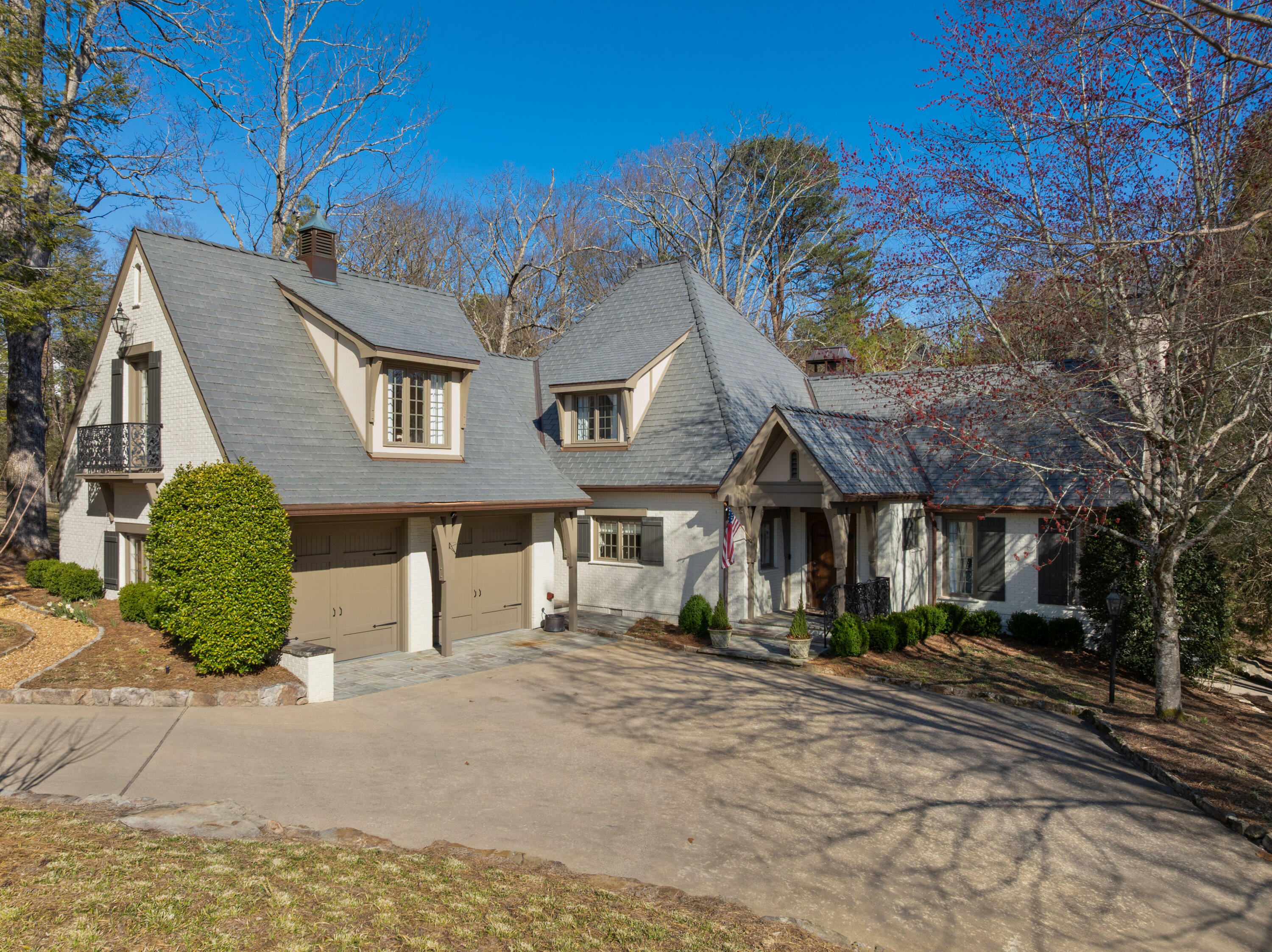 Property Photo: 303 W Brow Road TN 37350