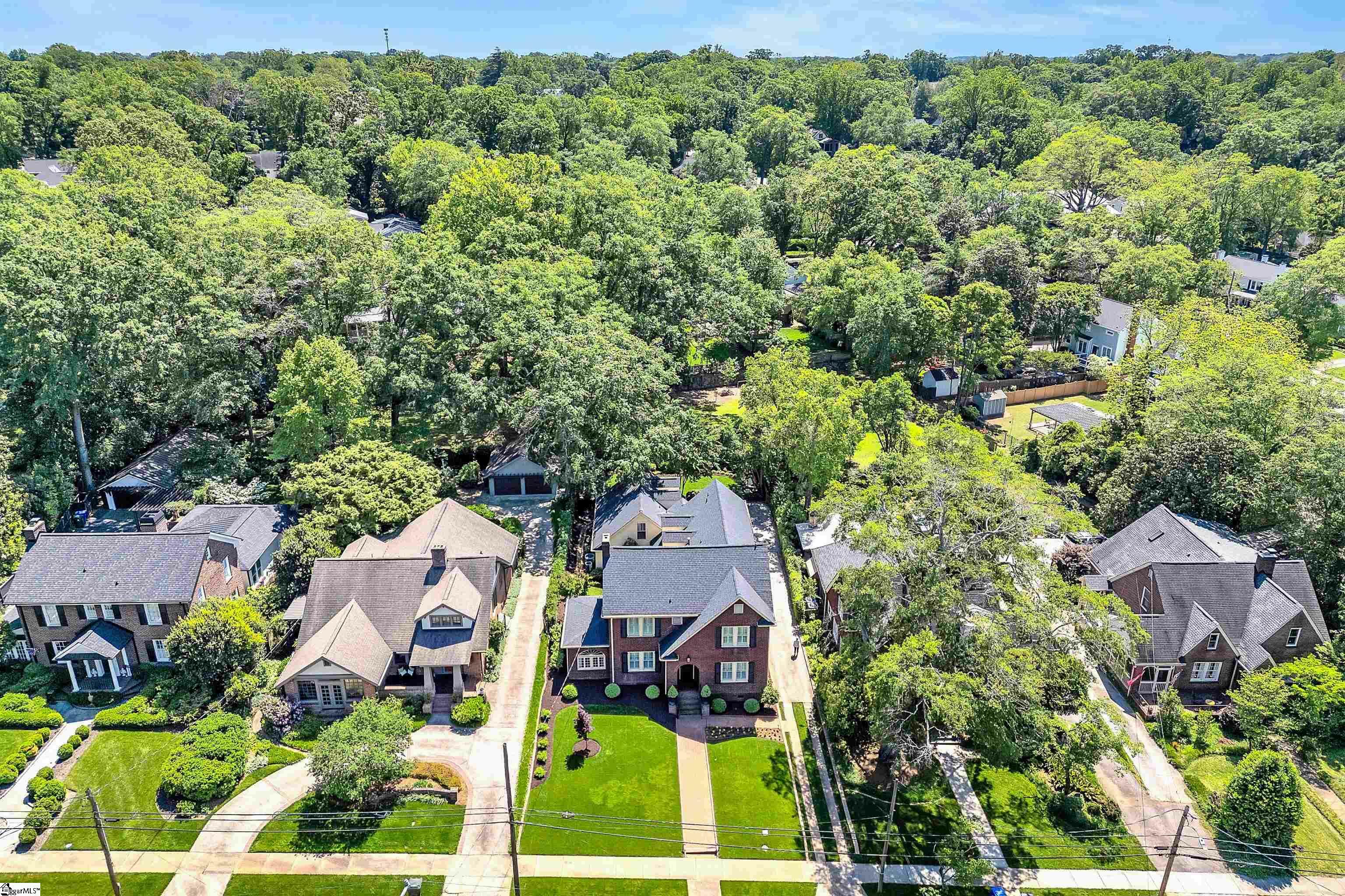 Property Photo: 216 Cleveland Street SC 29601