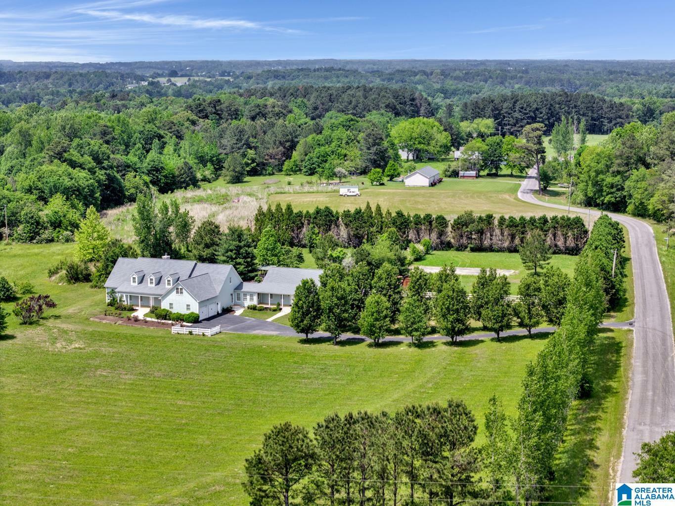 Property Photo: 81 County Road 546 AL 35077