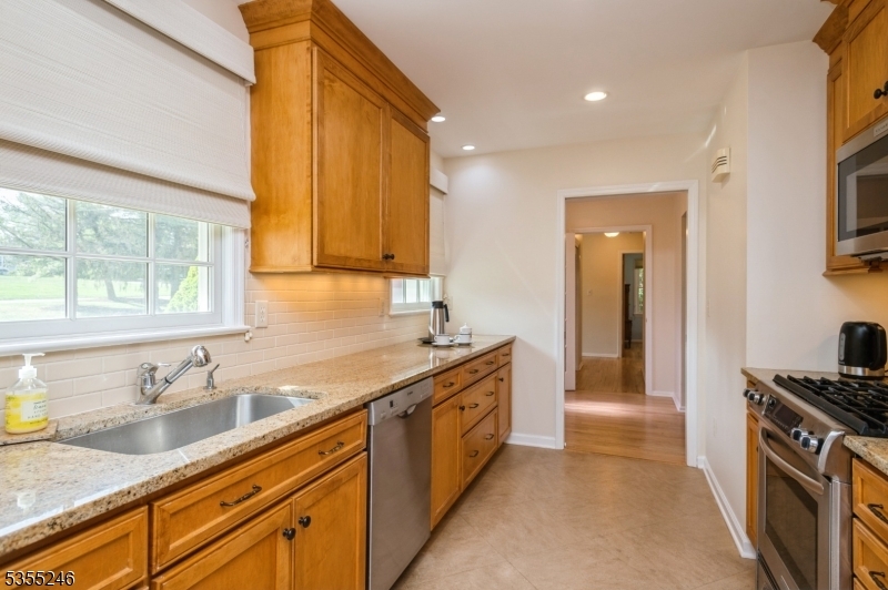 Property Photo: 19 Whippoorwill Way NJ 08502