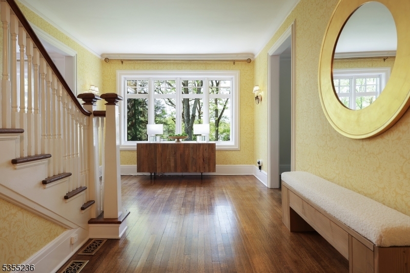 Property Photo: 1021 Lawrence Ave NJ 07090