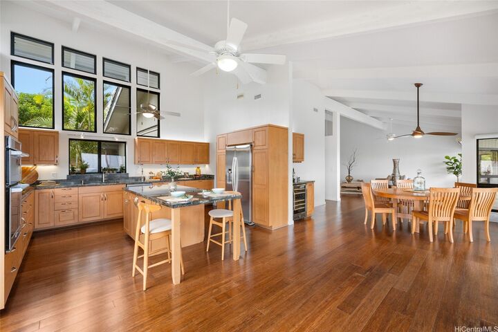 Property Photo: 7440 Kamehame Place HI 96825