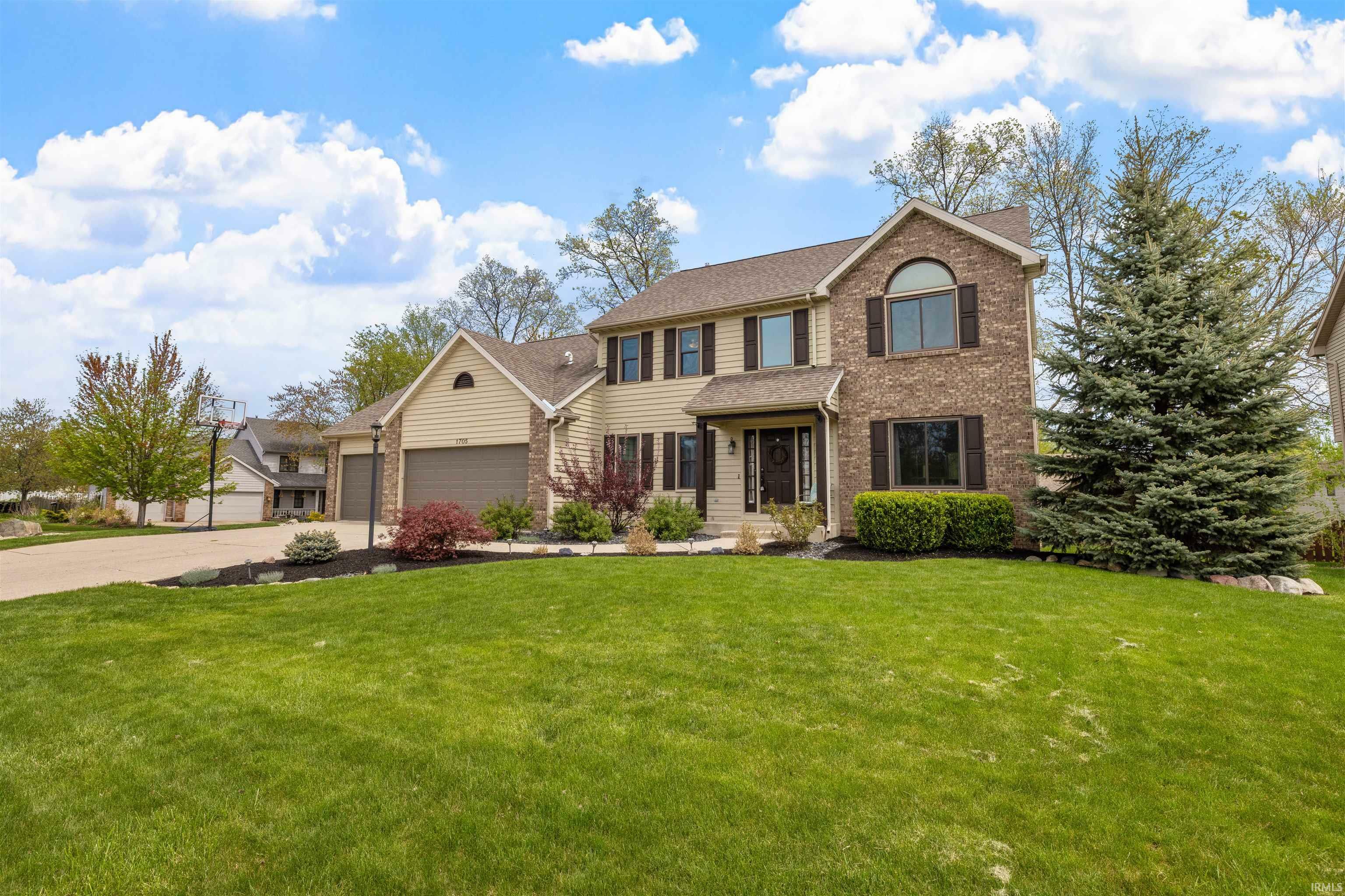 Property Photo: 1705 Red Oak Run IN 46804