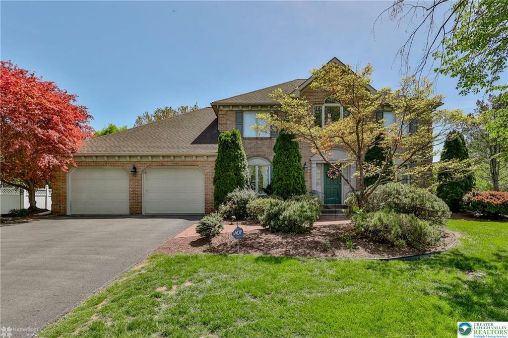 Property Photo: 4519 Susan Drive PA 18017
