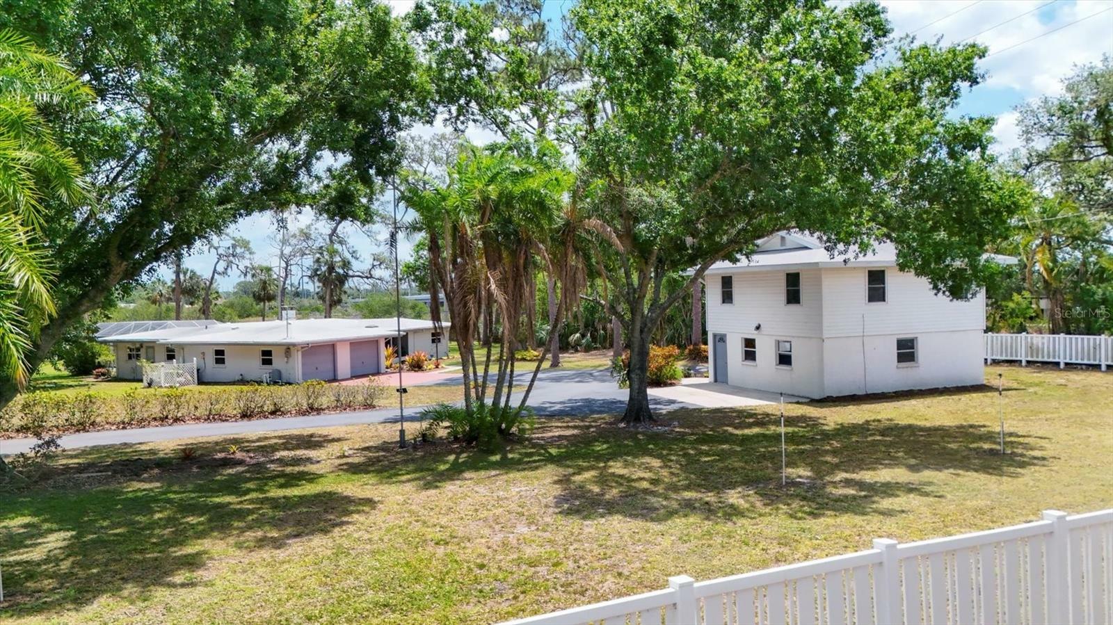 Property Photo: 4311 52nd Street E FL 34208