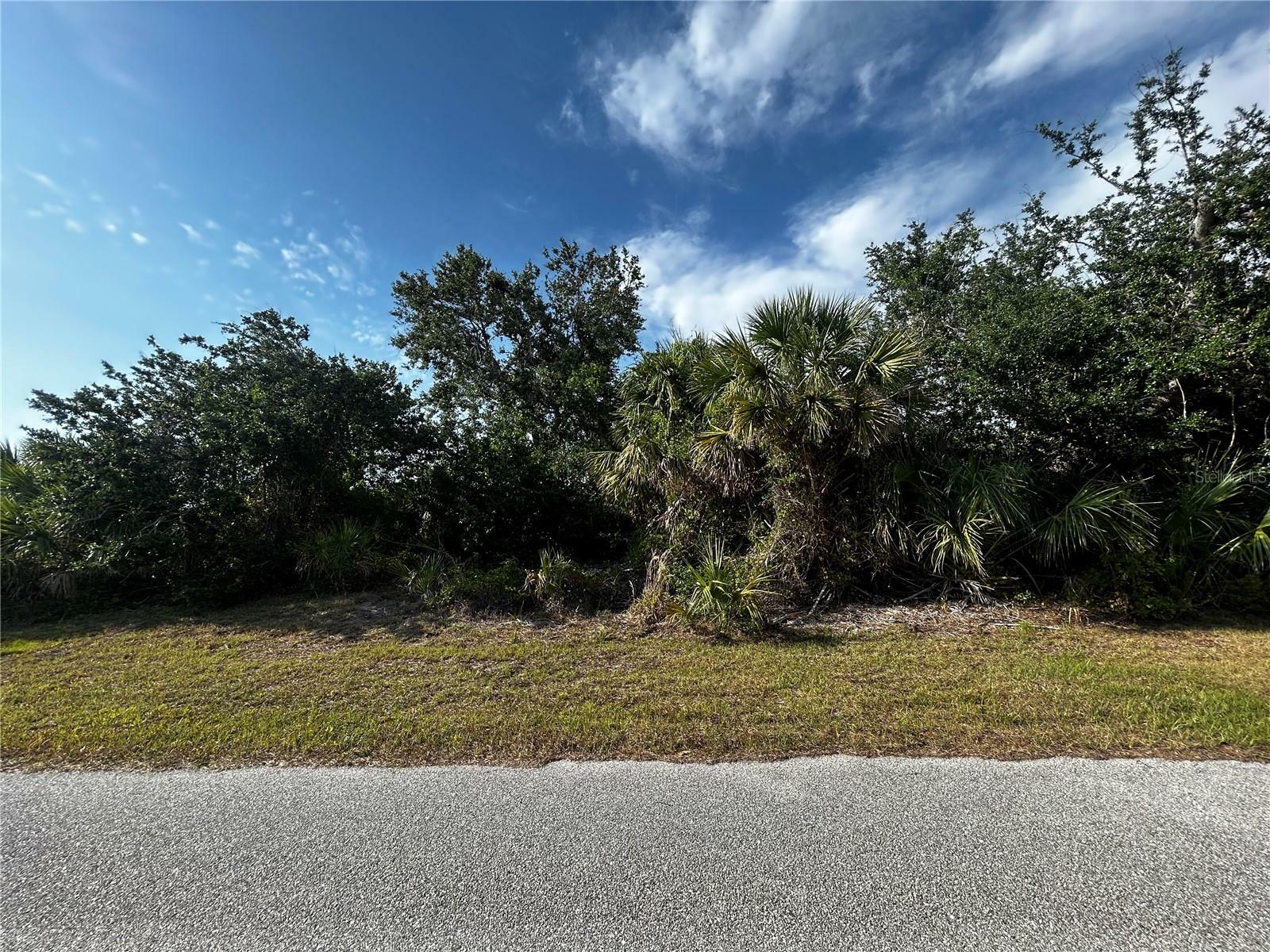 Property Photo: 13480 Gainesville Avenue FL 33981