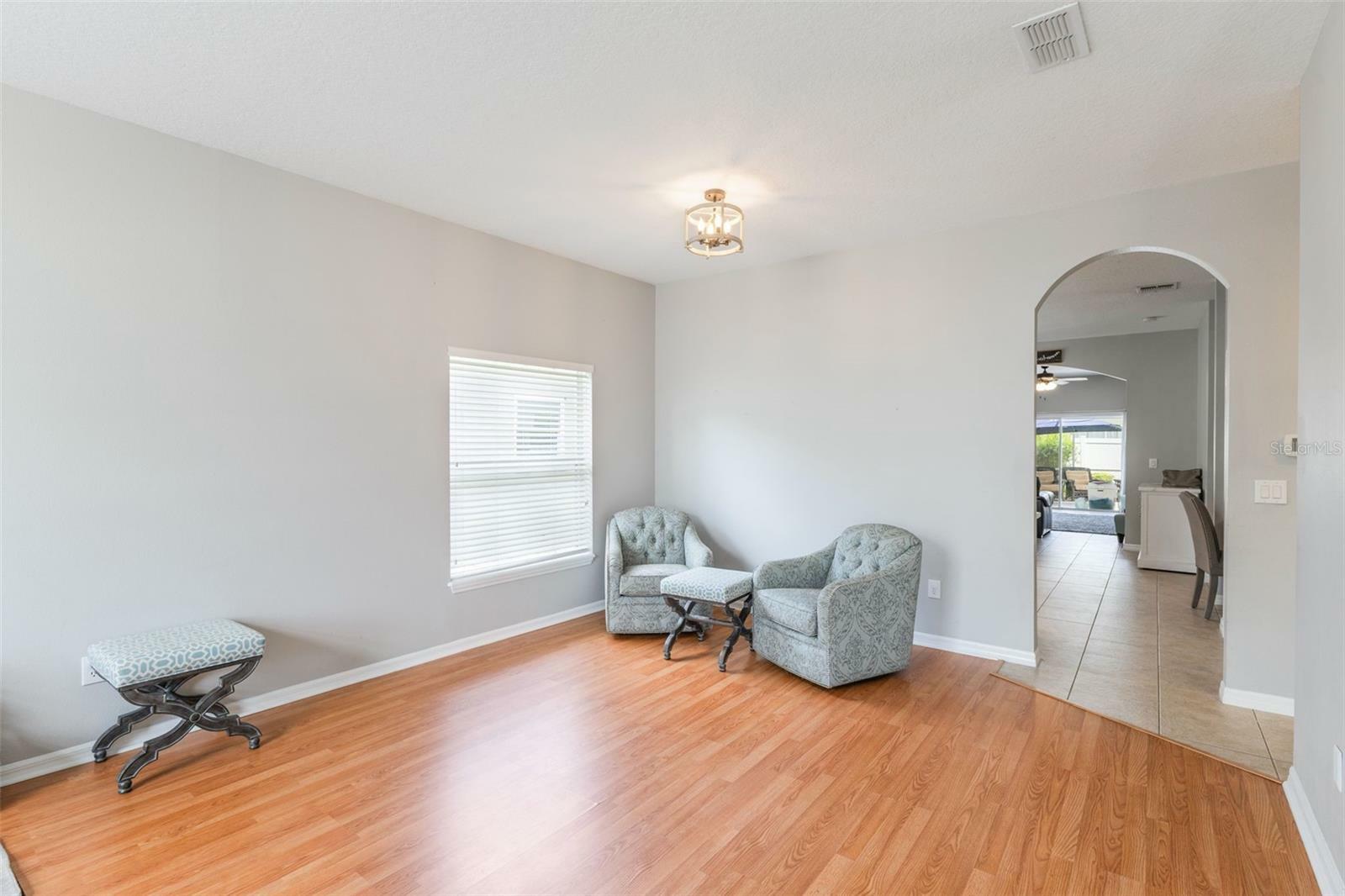 Property Photo: 328 Appaloosa Court FL 32773